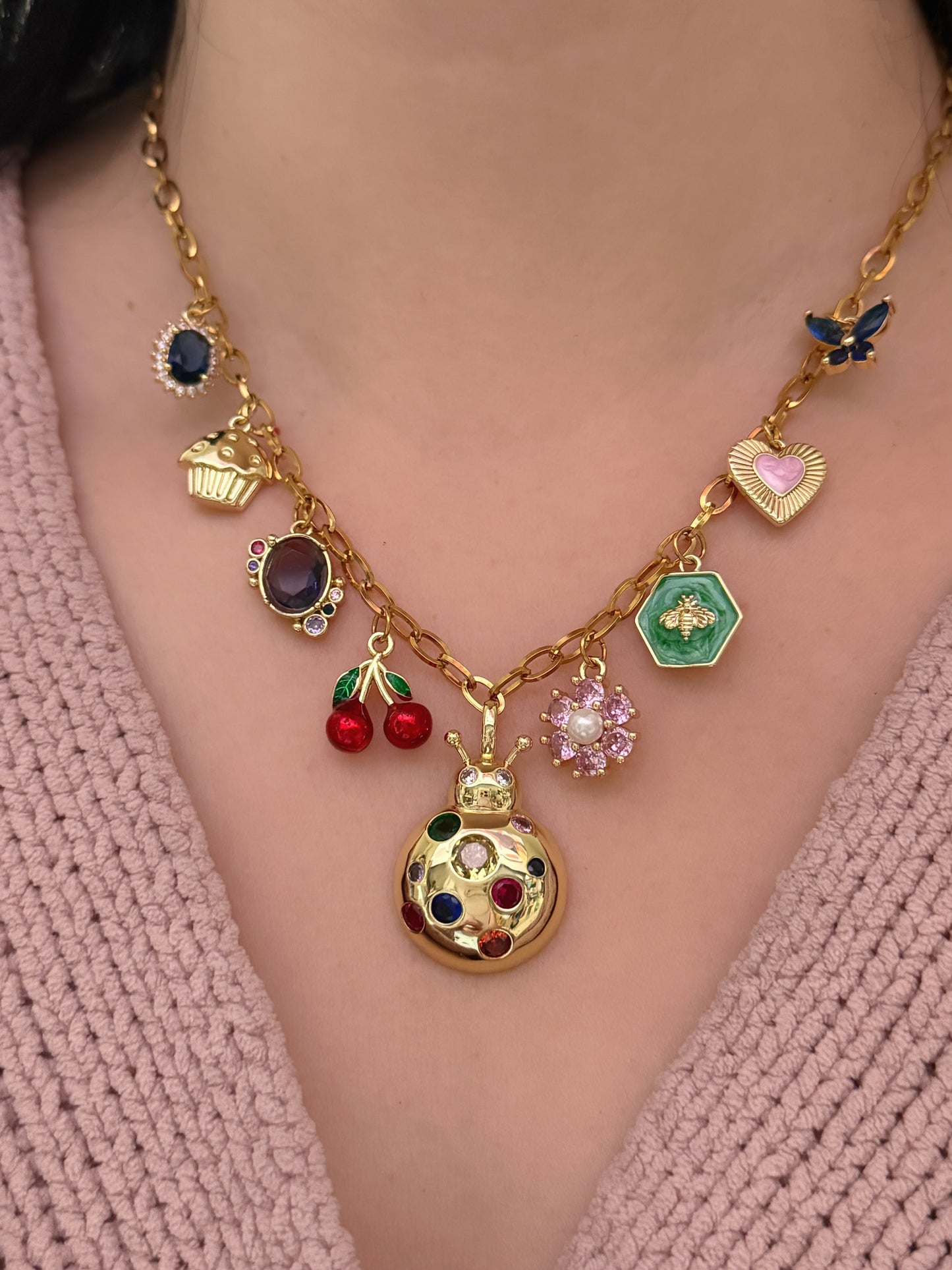 Splendid ladybug necklace