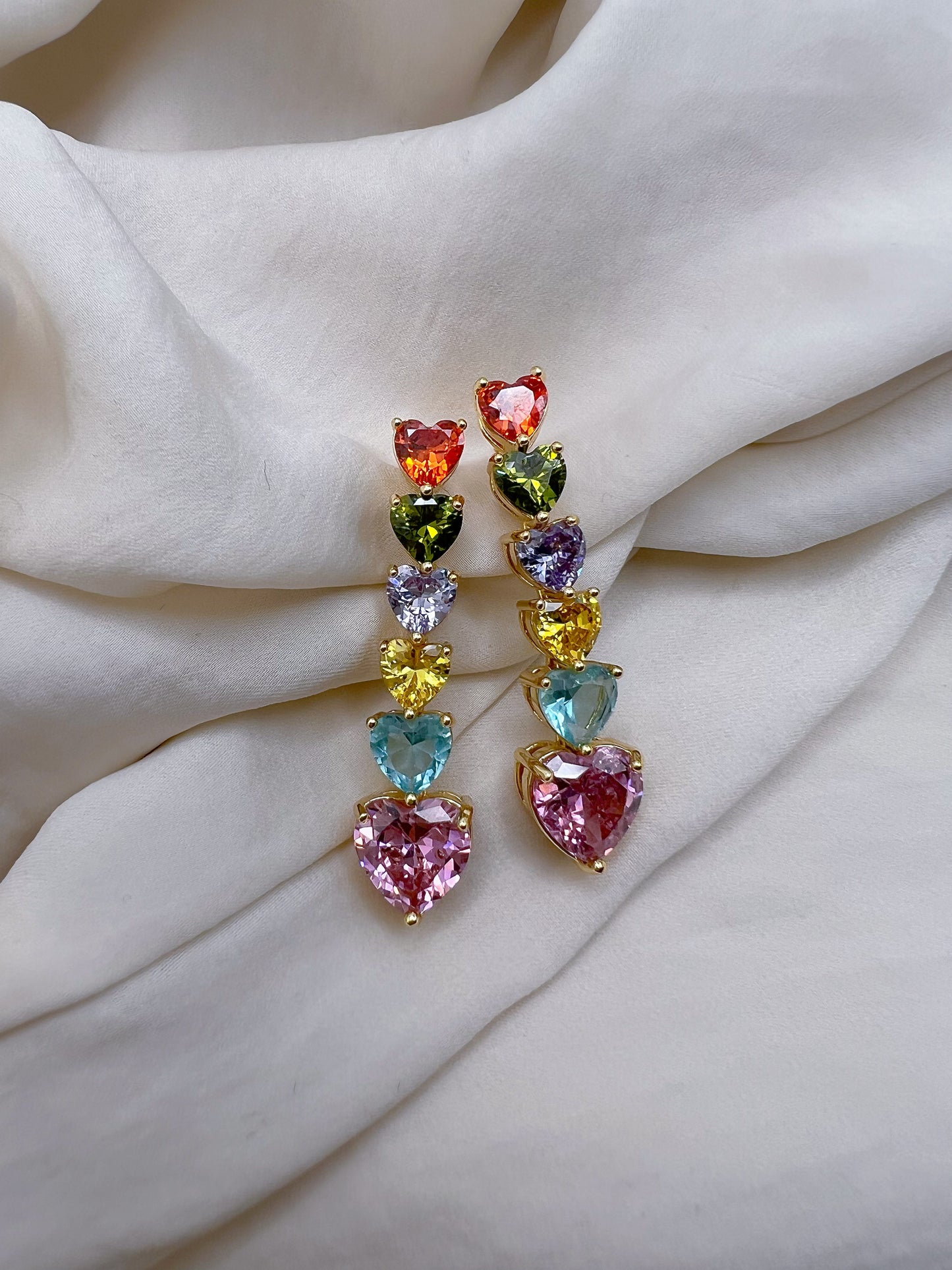 Bombshell's Heart Earring