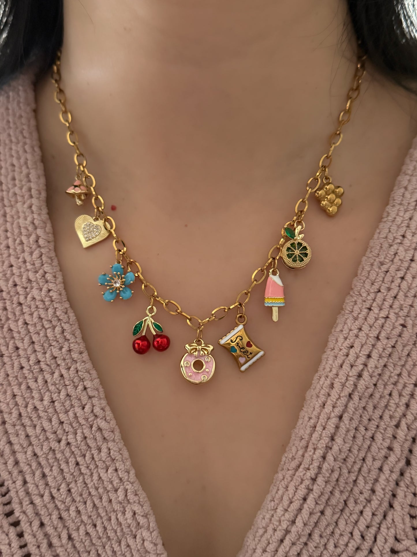 Saccharine necklace