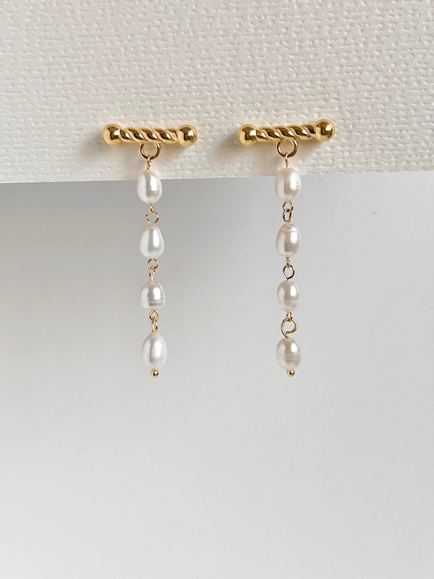 Brisa pearl drop earrings