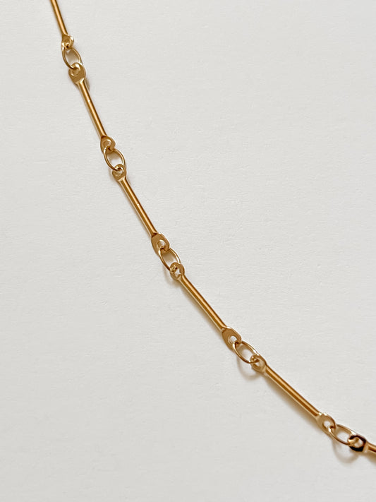 Dainty long bar chain necklace