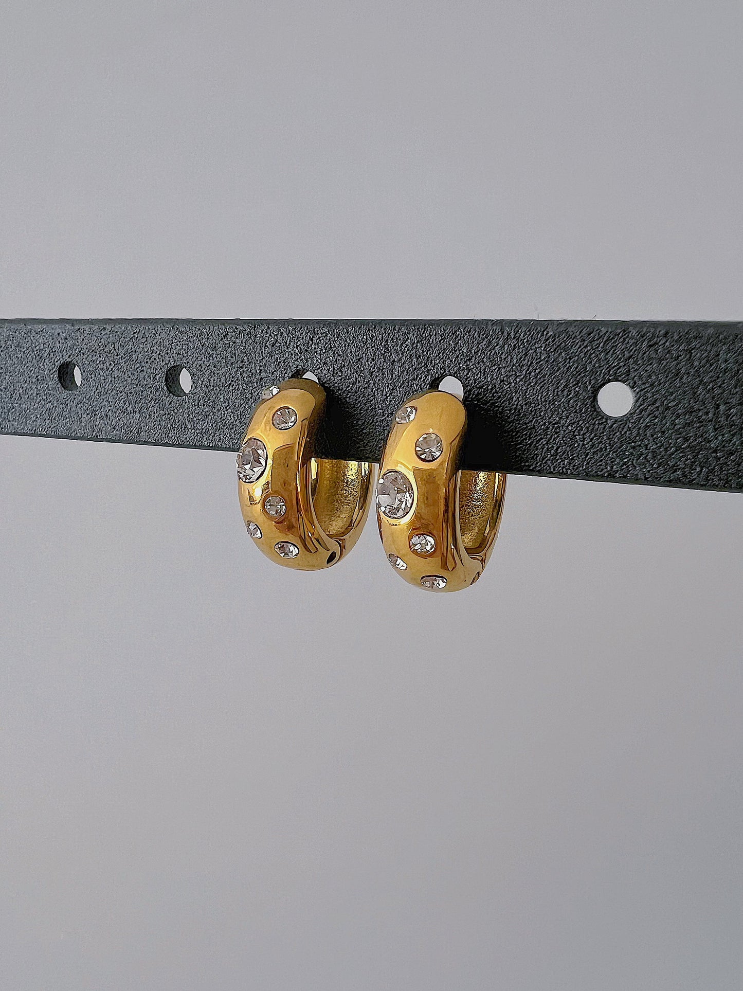 Vintage Shining Huggies