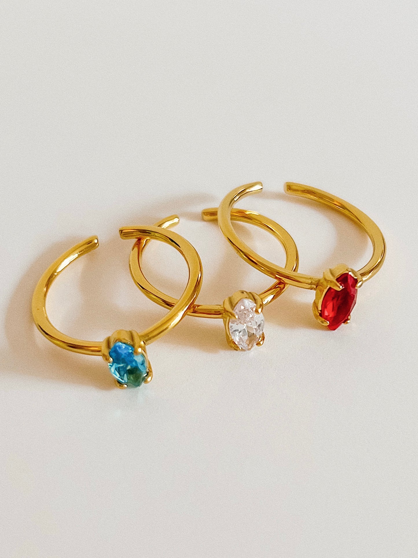 Solitaire marquise ring