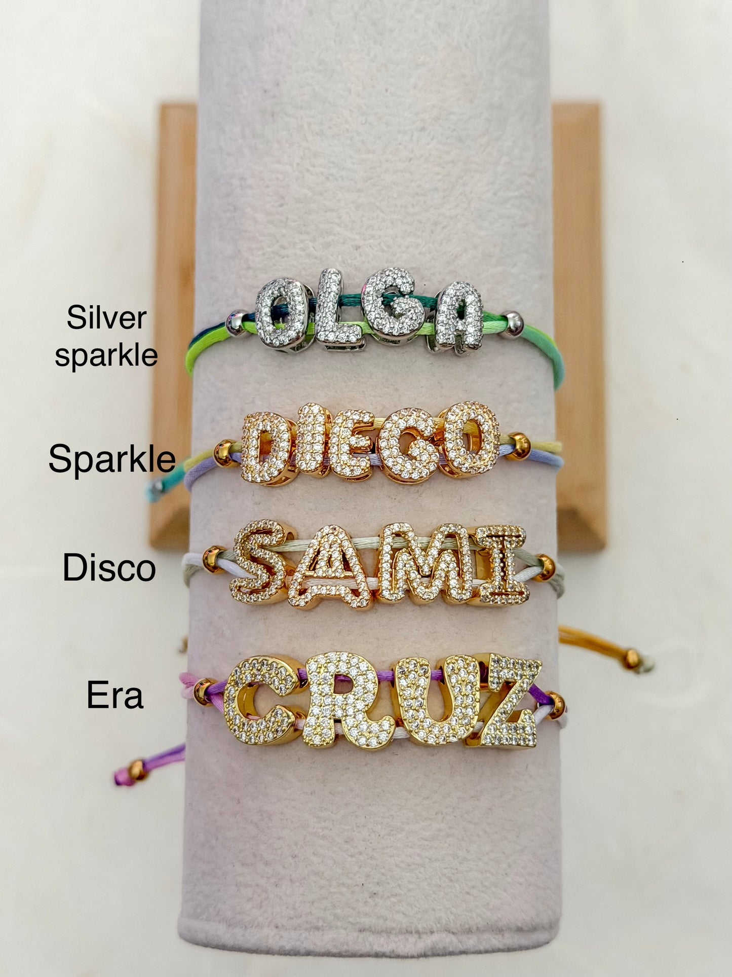 Gradient name bracelet