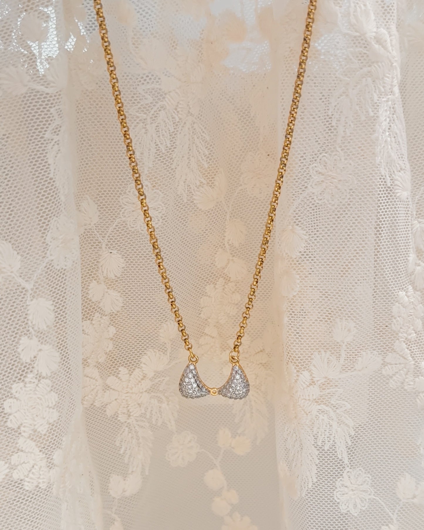 Sparkle bra necklace