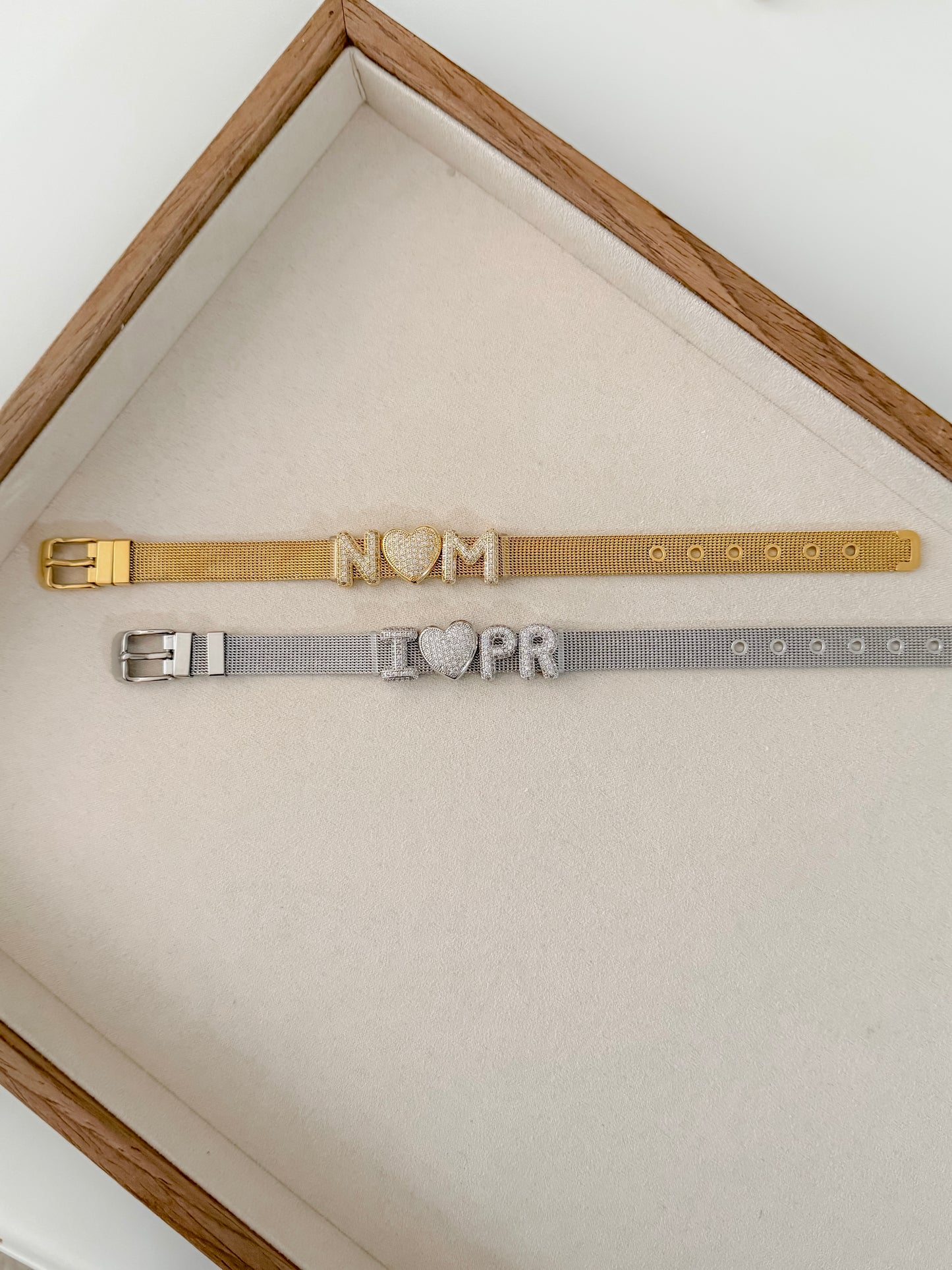 Charm for mesh bracelet