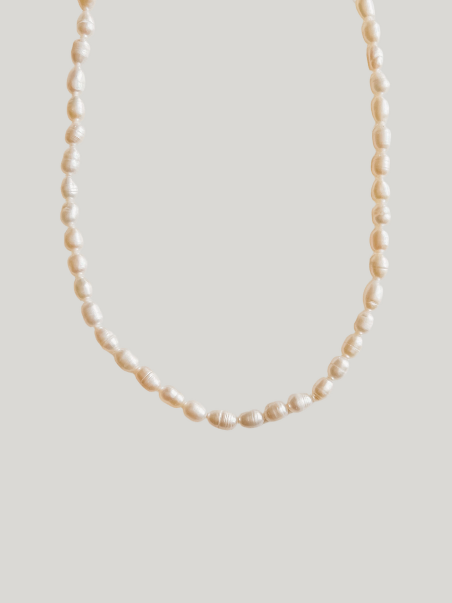 Pearl choker necklace