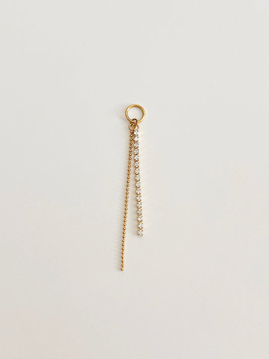 Dangle chain charm