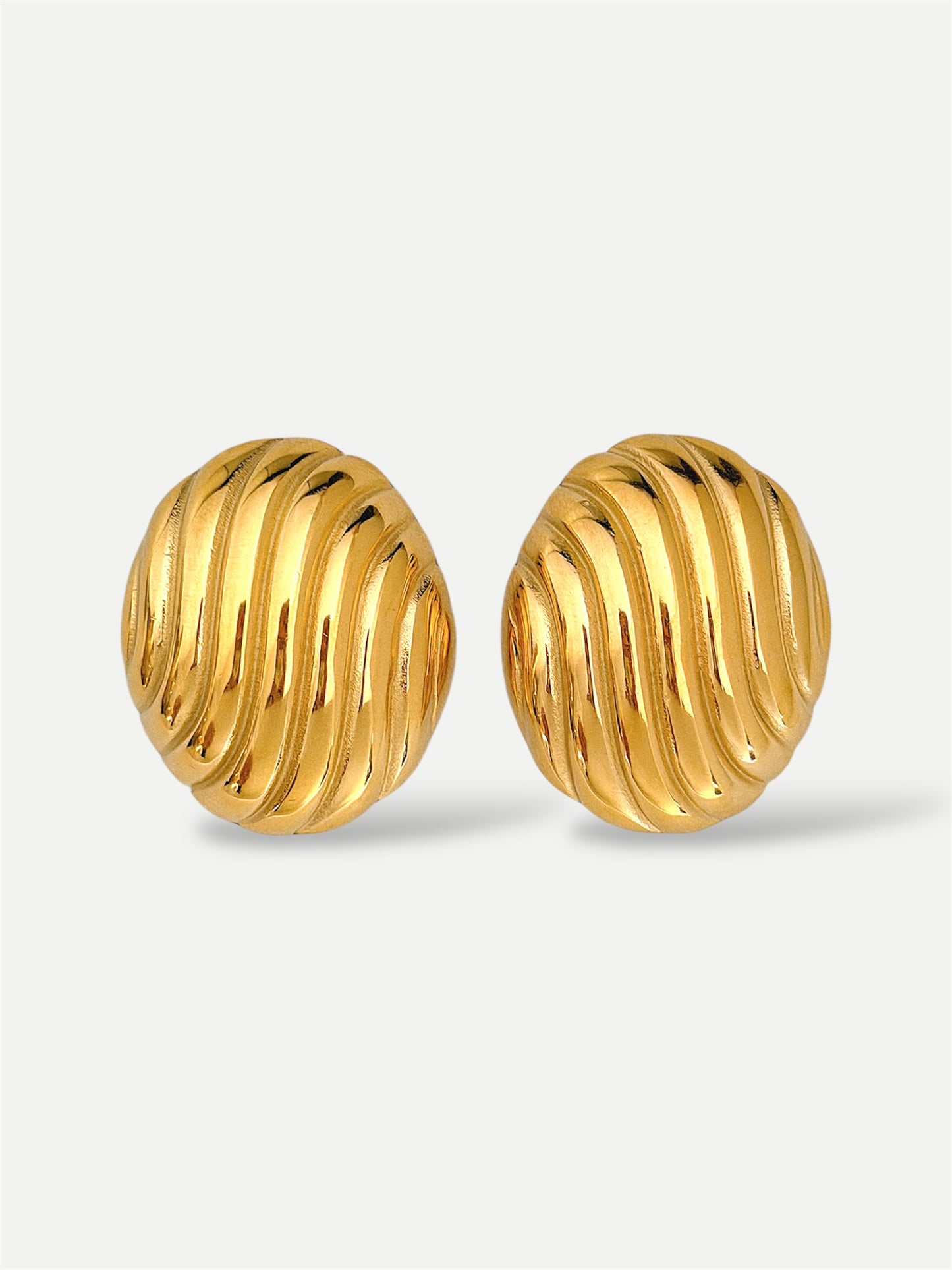 Oval oversized studs earrings