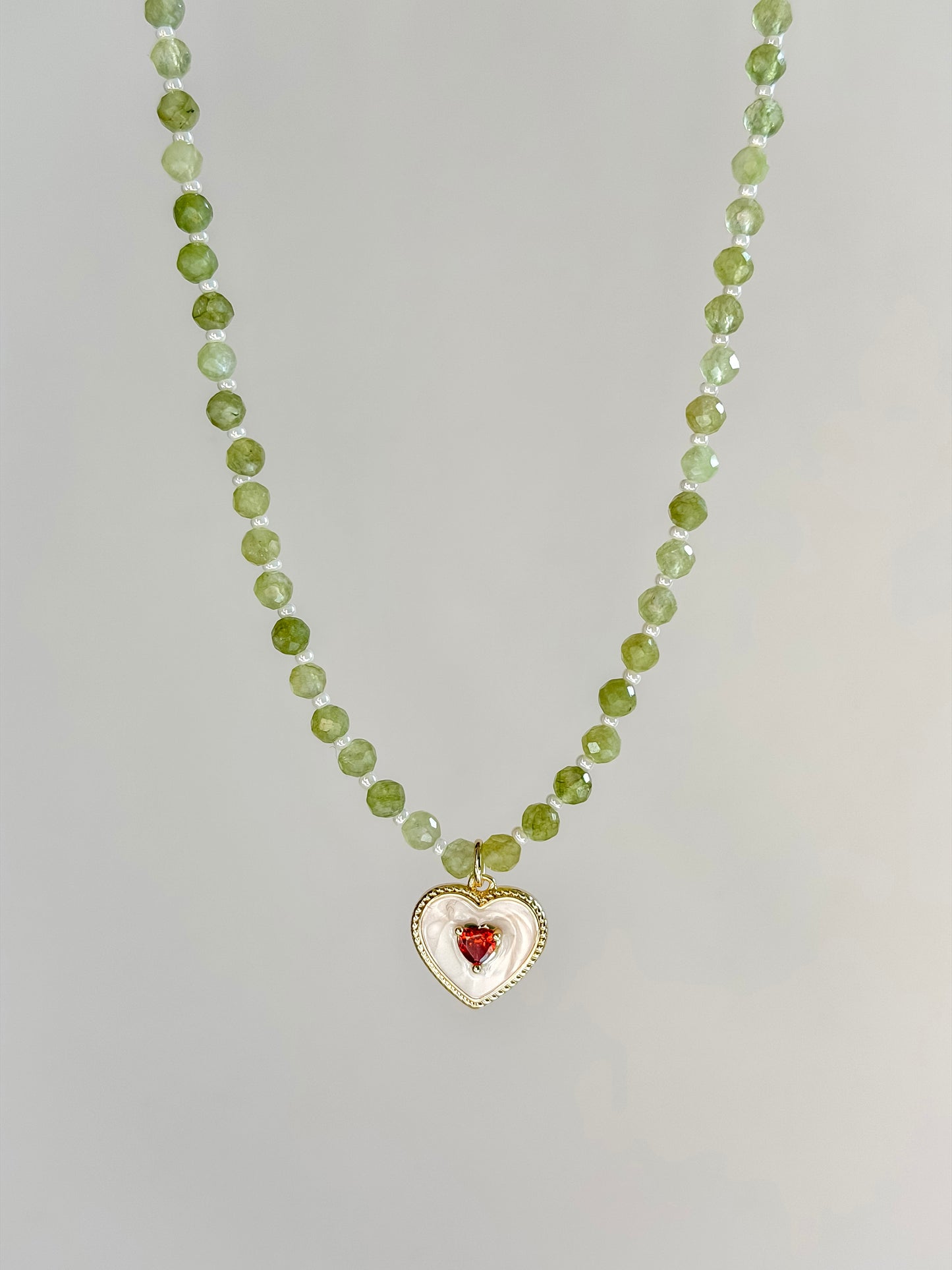 Evergreen necklace