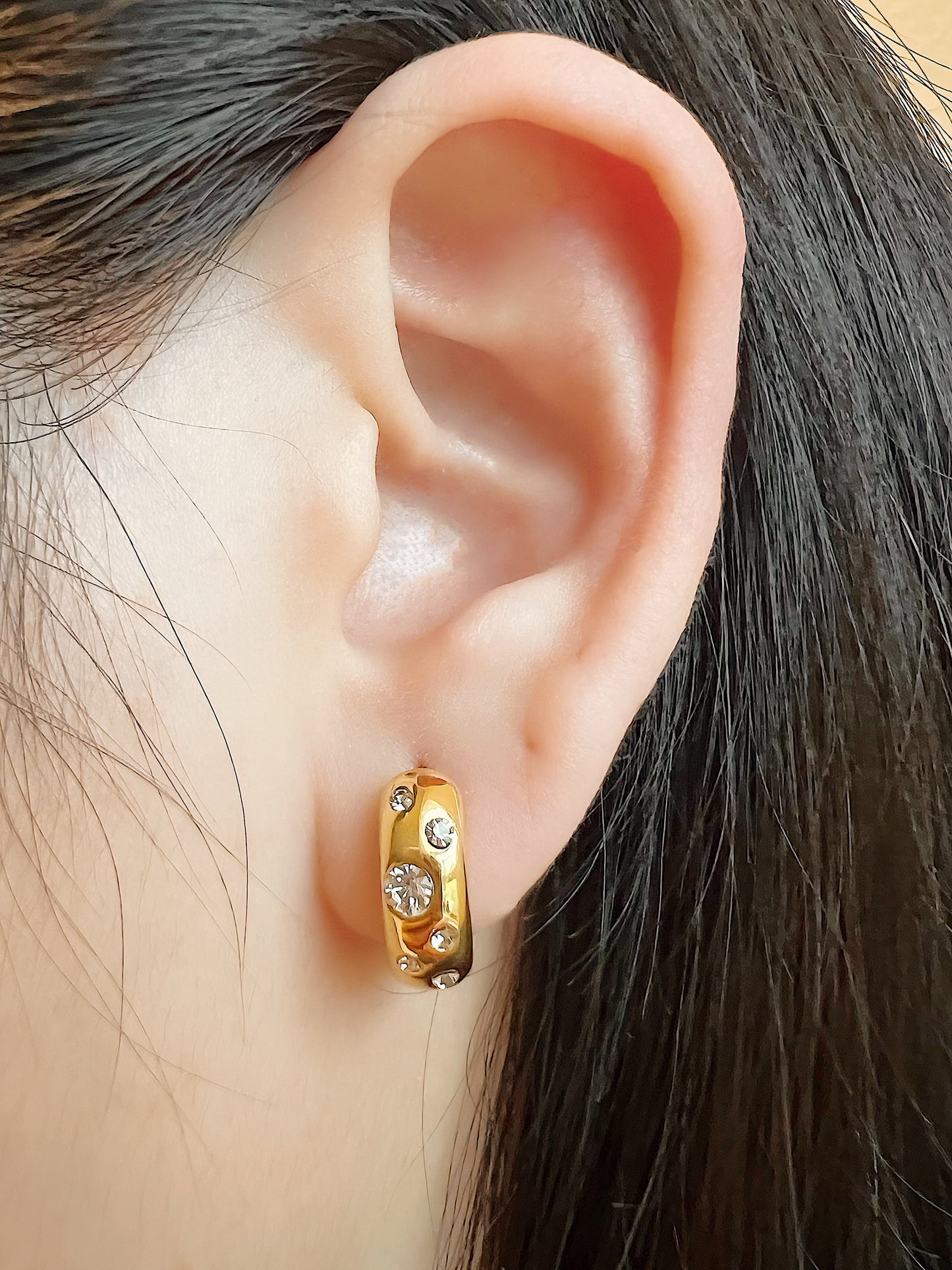 Vintage Shining Huggies