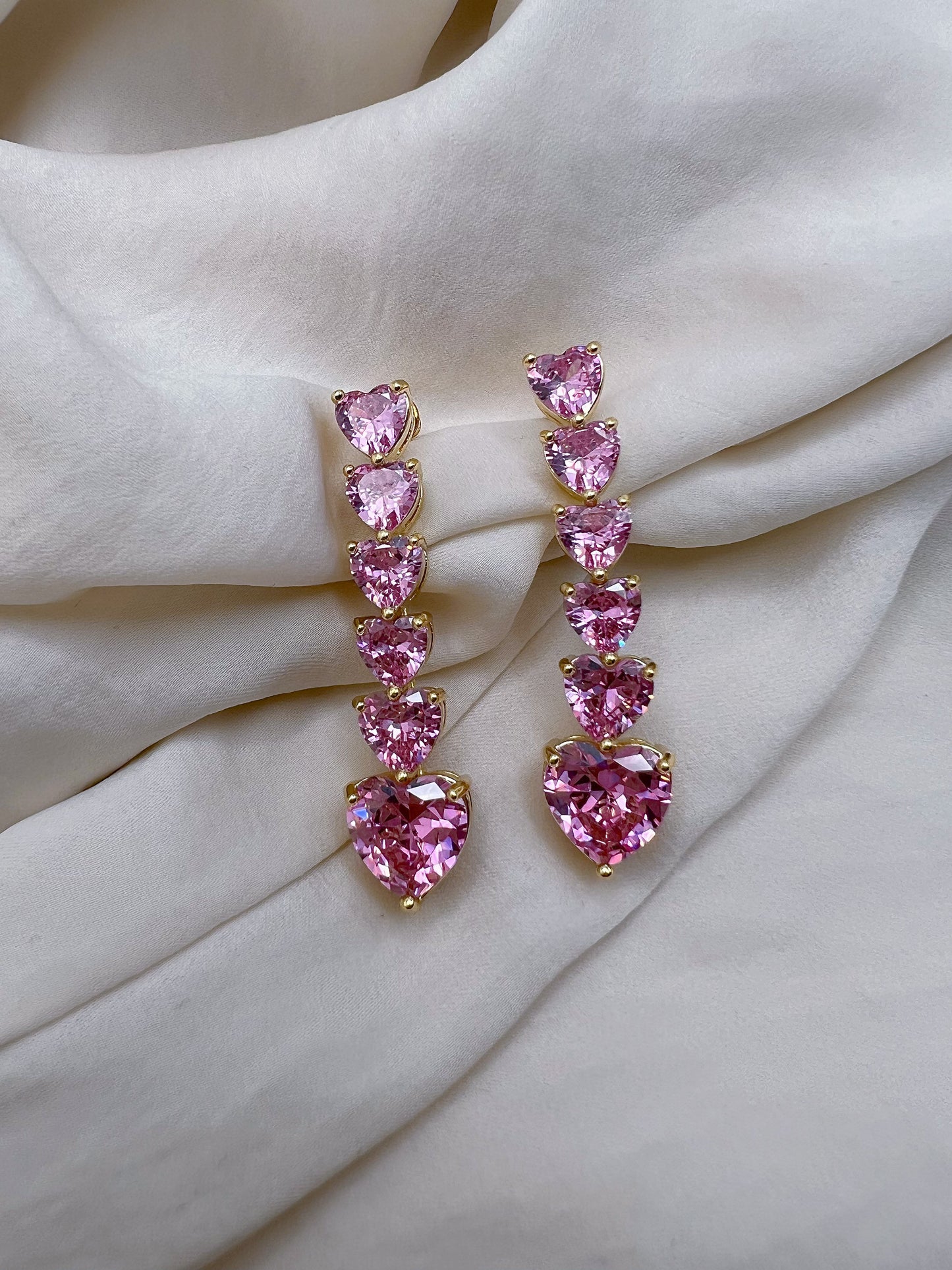 Bombshell's Heart Earring