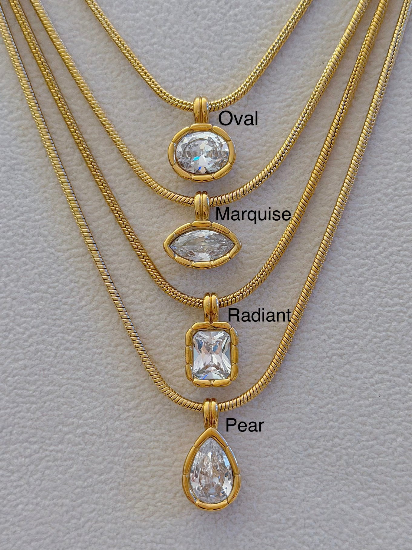 Melrose pendant necklace