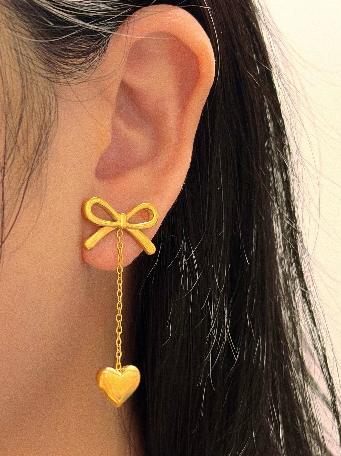 Bow and heart earrings