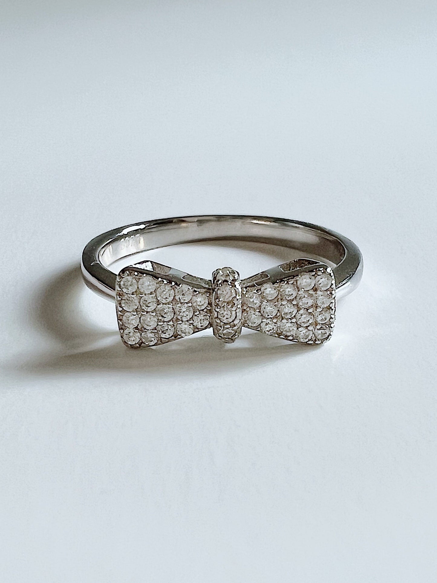 Bowie's Bow Ring (925 Sterling Silver)