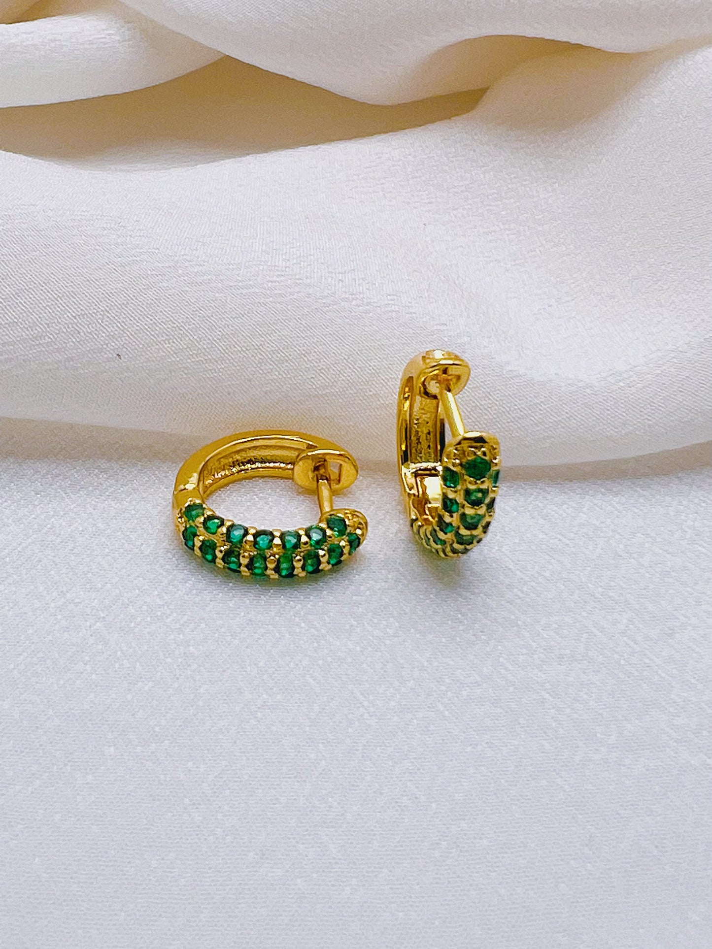 Verde Huggies Earrings - Paumi