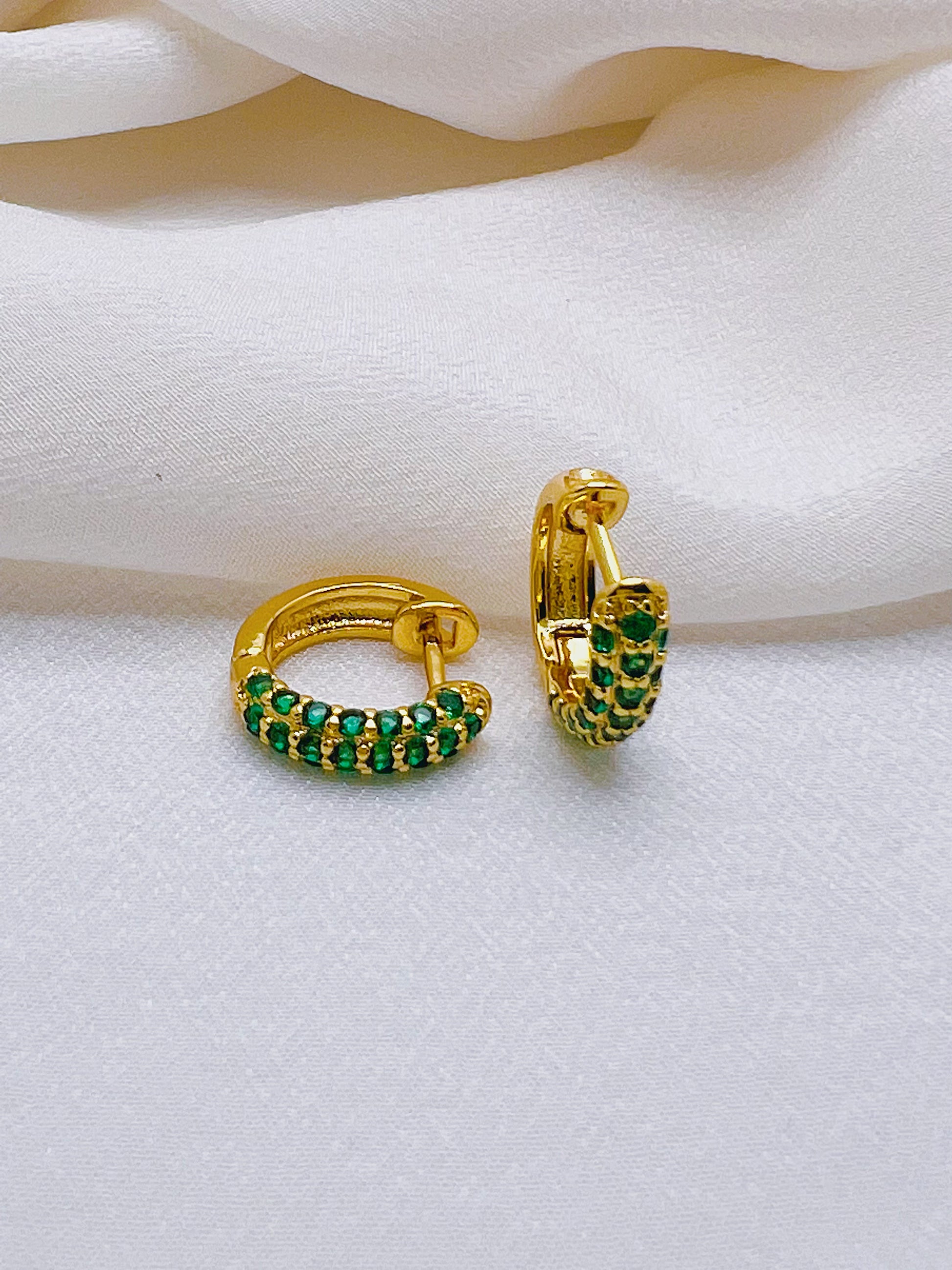 Verde Huggies Earrings - Paumi