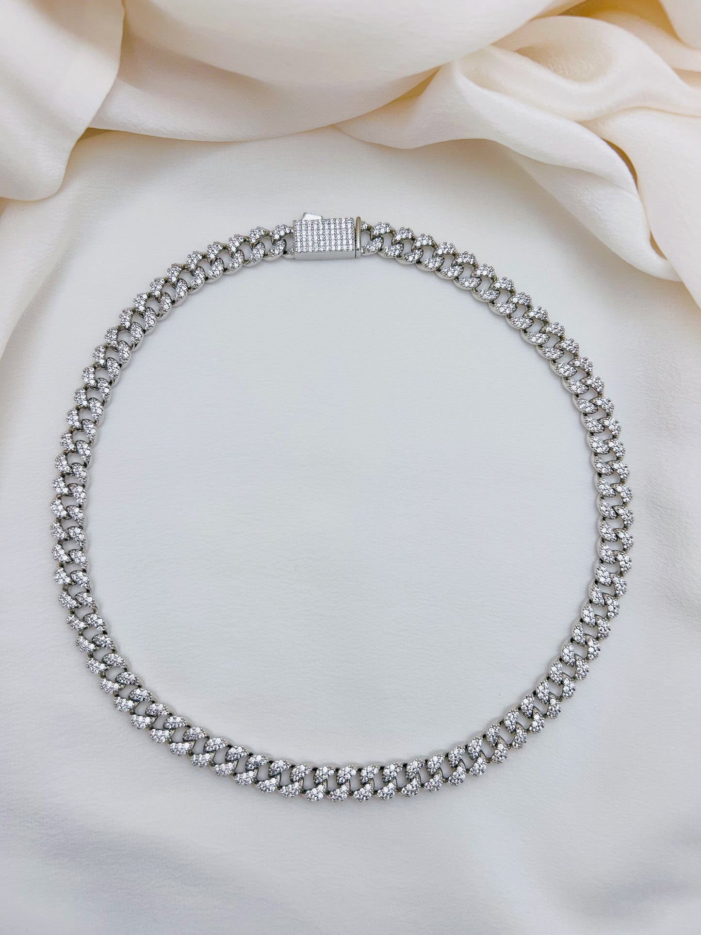 Almaty Choker Necklace - Paumi